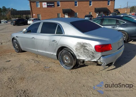 2016 Bentley Flying Spur V8 z USA, uszkodzony, nr VIN SCBET9ZA2G8054427